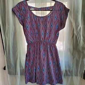 Medium Patterned Short Sleeve Dress